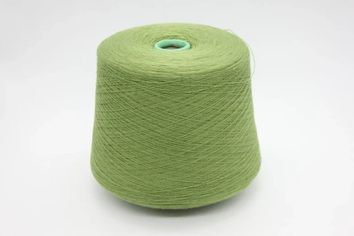 Бобинная пряжа Lana gatto HARMONY 2/30 (100% гребенной меринос), 1500м/100 гр, 14529 оливка