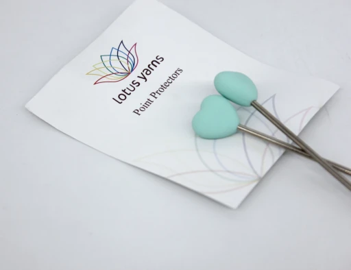 LOTUS YARNS Наконечники / заглушки / стопперы в форме сердечек (2 шт.), мятные