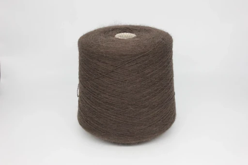 Бобинная пряжа  Angora 80 ангора 80 (80% ангора, 20% нейлон), 800м/100 гр, 49 Coffe