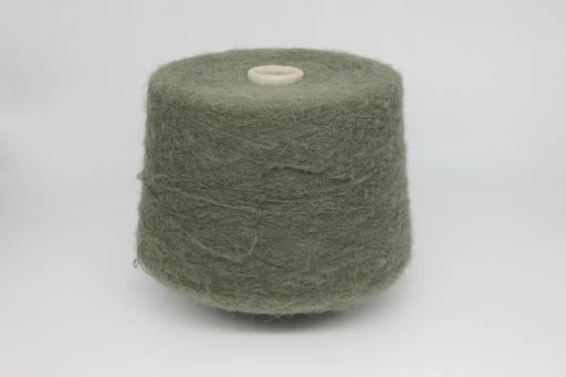 Бобинная пряжа PECCI FILATI FEEL GREEN (60% бэби альпака, 10% меринос, 30%па), 1000 м/100 гр, 54257 камбаба