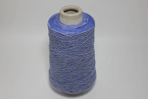 Бобинная пряжа Stripes (72% хлопок, 28% полиамид), голубой