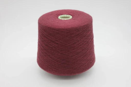 Бобинная пряжа SUEDWOLLE GROUP Art. CRYSTAL MERINO (100% меринос), 2/28, 1400 м/100 гр, S4F71646 винный