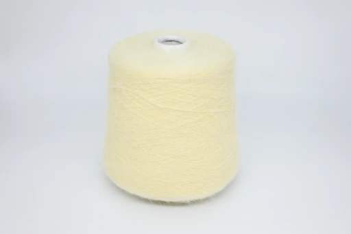 Бобинная пряжа Alpaca 70 Италия  (70% бэби альпака, 30% па), 1000 м/100 г, сливочное масло