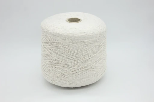 Бобинная пряжа New MILL DADO (5% кашемир, 23% меринос, 37% вискоза, 34% па, 1% эластан), 430м/100гр, 128976