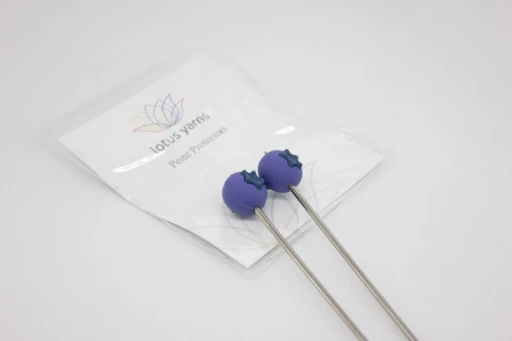 LOTUS YARNS Наконечники / заглушки / стопперы в форме черники (2 шт)., черника