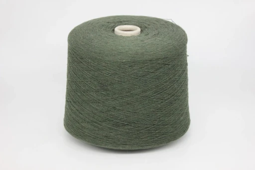 Бобинная пряжа Linsieme Cashmere Yarns Art: BATIK (Италия) (8% кашемир, 47% файн меринос, 30% вискоза, 15% полиамид), 1500м/100гр, лесной