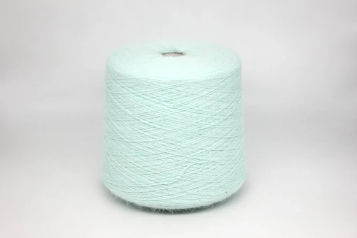 Бобинная пряжа  Angora 80 ангора 80 (80% ангора, 20% нейлон), 800м/100 гр, 17 Mint green