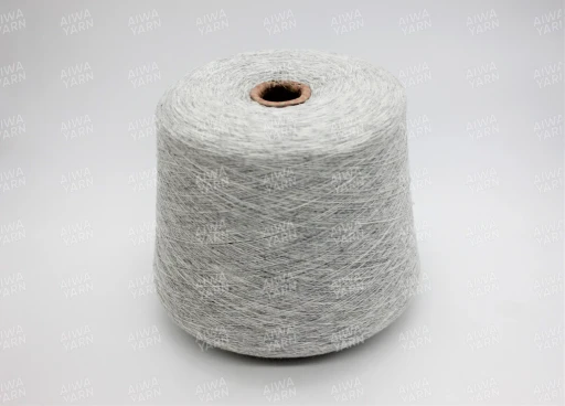 Бобинная пряжа Lambswool (70% меринос, 30% нейлон), 1600м/100 гр, 0004 светлый серый